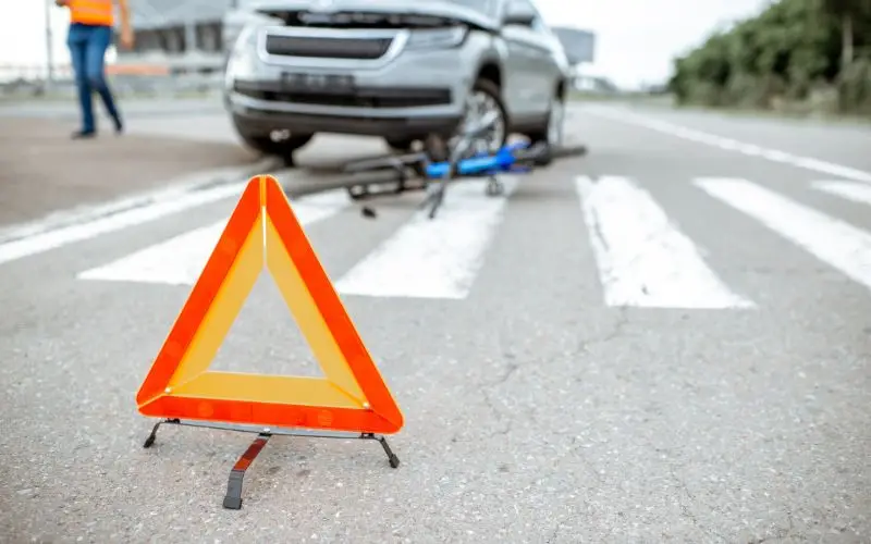 Flatbed or Wheel-Lift Towing: Which Is Better for Your Vehicle?